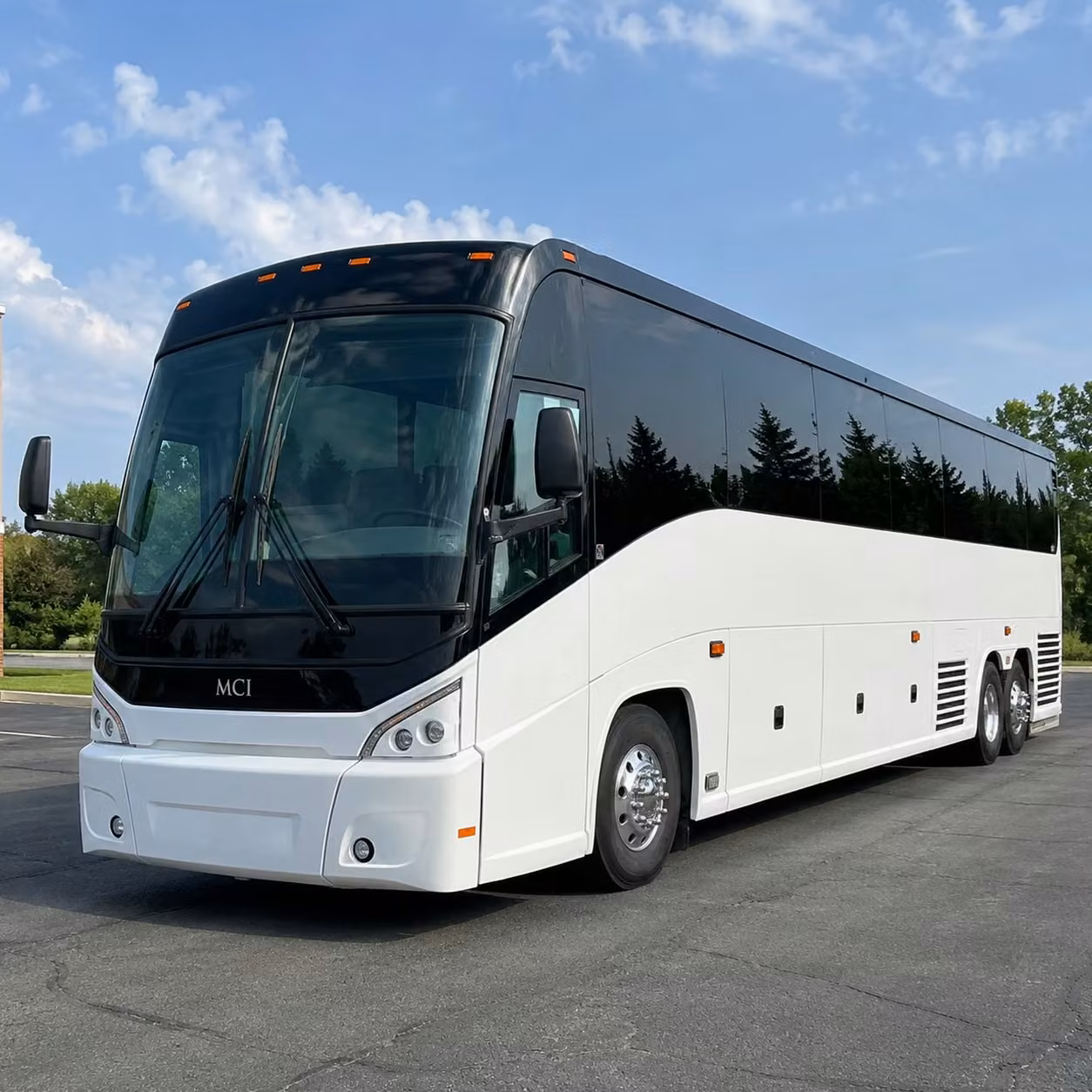 find long distance bus rentals for omaha sports teams and fan groups
