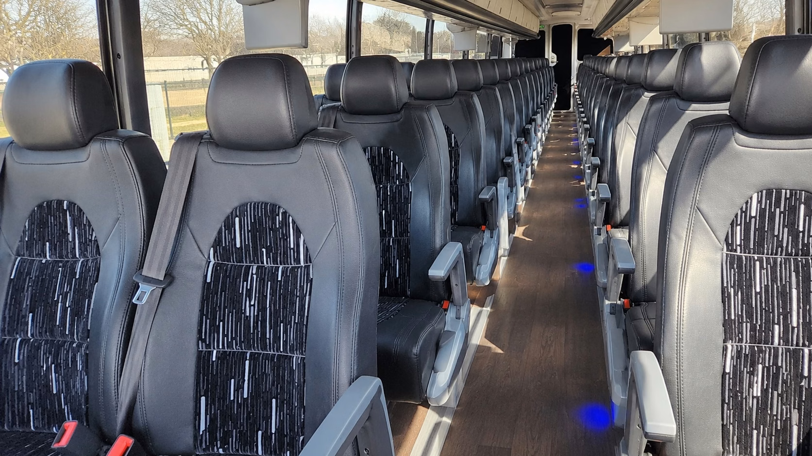 how the type of bus you choose changes charter bus prices in omaha nebraska