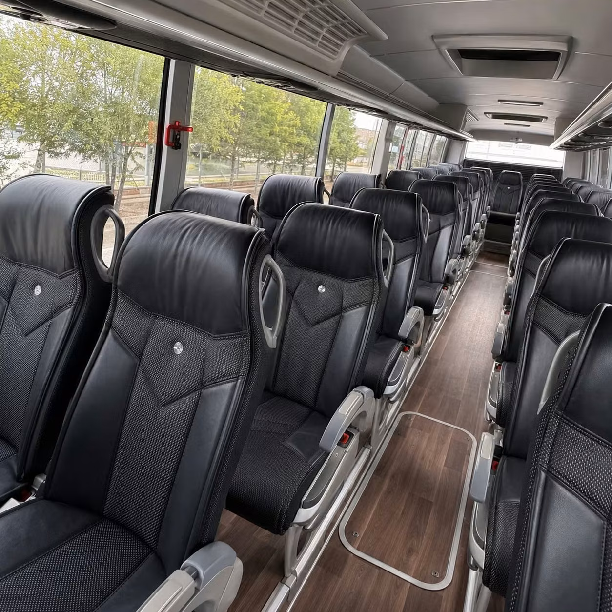 long distance charter buses for omaha corporate groups and conference travel