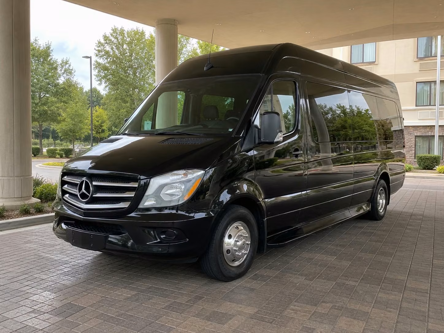 omaha sprinter van rental with driver