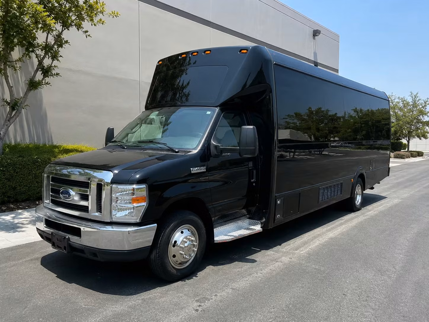 party buses for prom night in omaha are ready and waiting